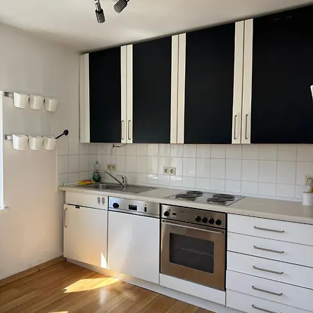 Appartamento Elegante Altbauwohnung Zentral & Voll Ausgestattet