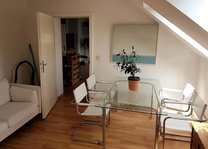 شقة Elegante Altbauwohnung Zentral & Voll Ausgestattet